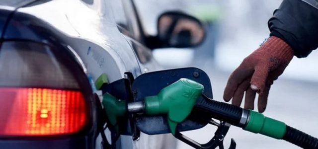 Автолюбителям придется тяжело - очередной рост цен на бензин